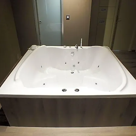 Abedules Motel 2*